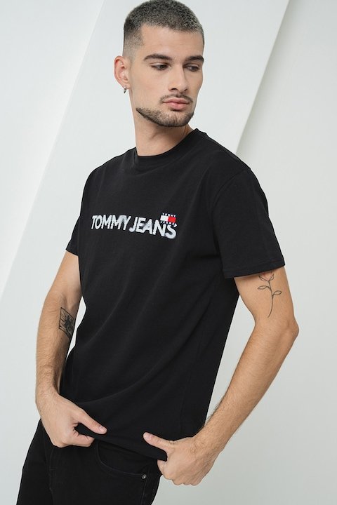 Tommy Jeans – Men's Blurred Logo T-Shirt