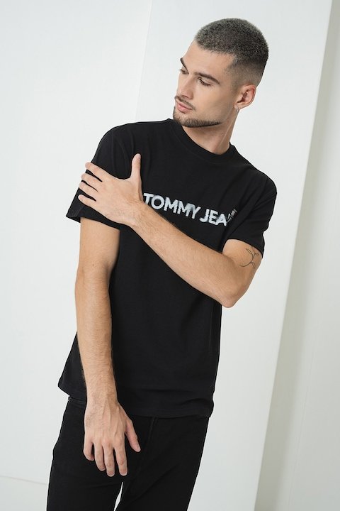 Tommy Jeans – Men's Blurred Logo T-Shirt